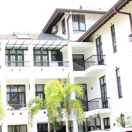 3R Resort Negombo Bagian luar foto