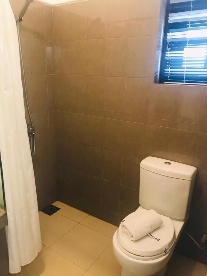 3R Resort Negombo Bagian luar foto