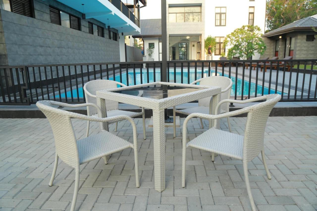 3R Resort Negombo Bagian luar foto