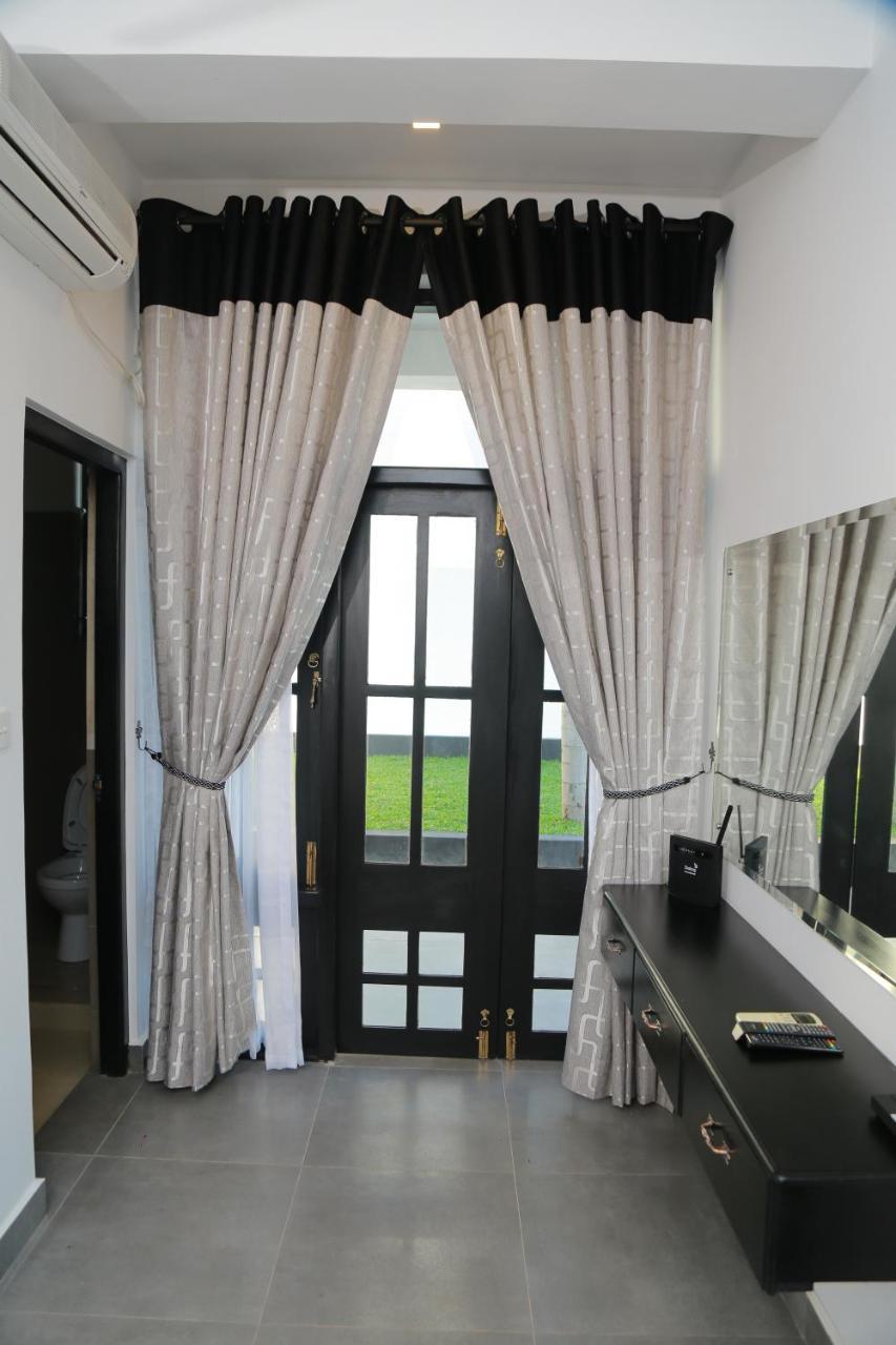 3R Resort Negombo Bagian luar foto