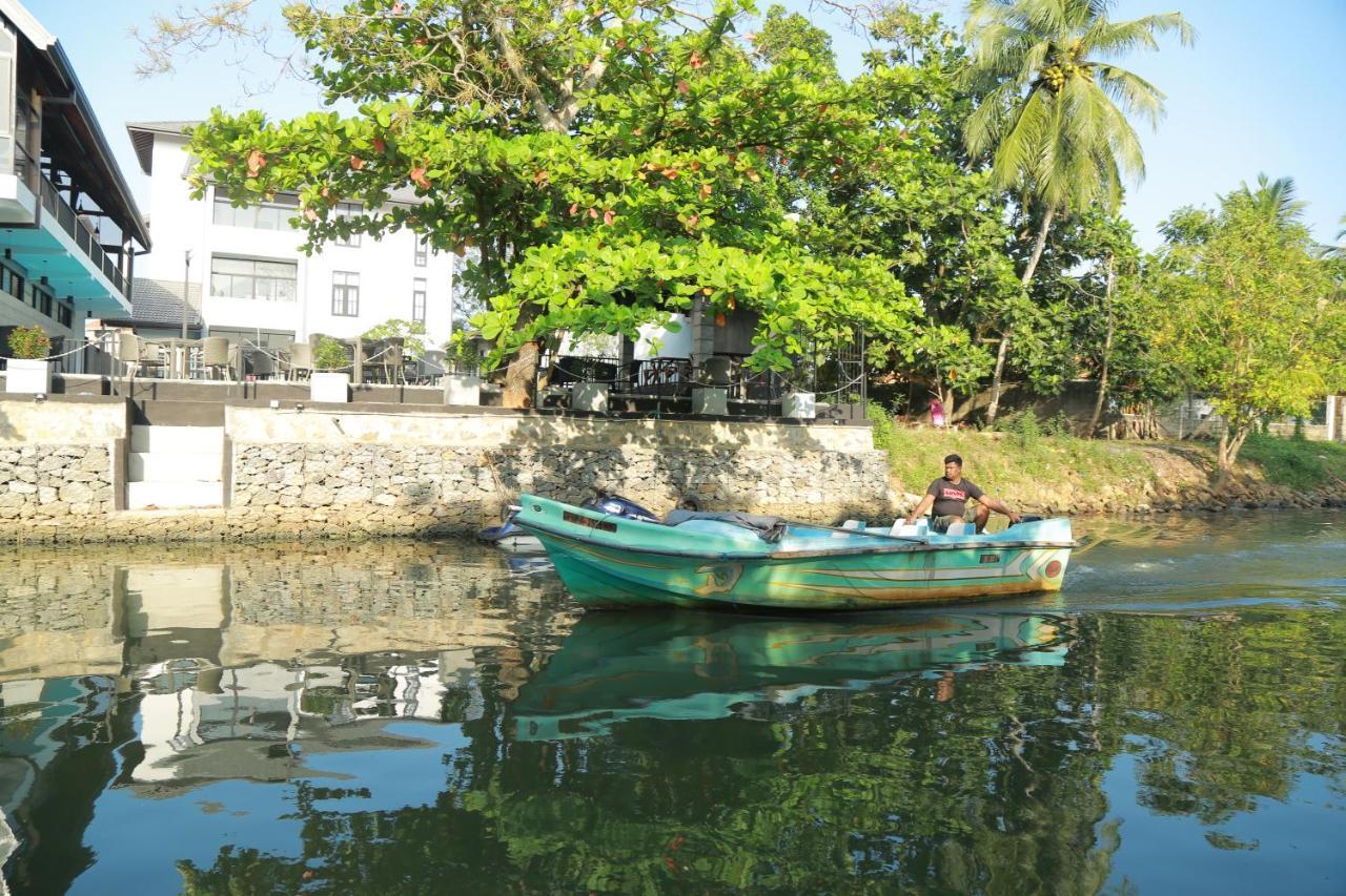 3R Resort Negombo Bagian luar foto