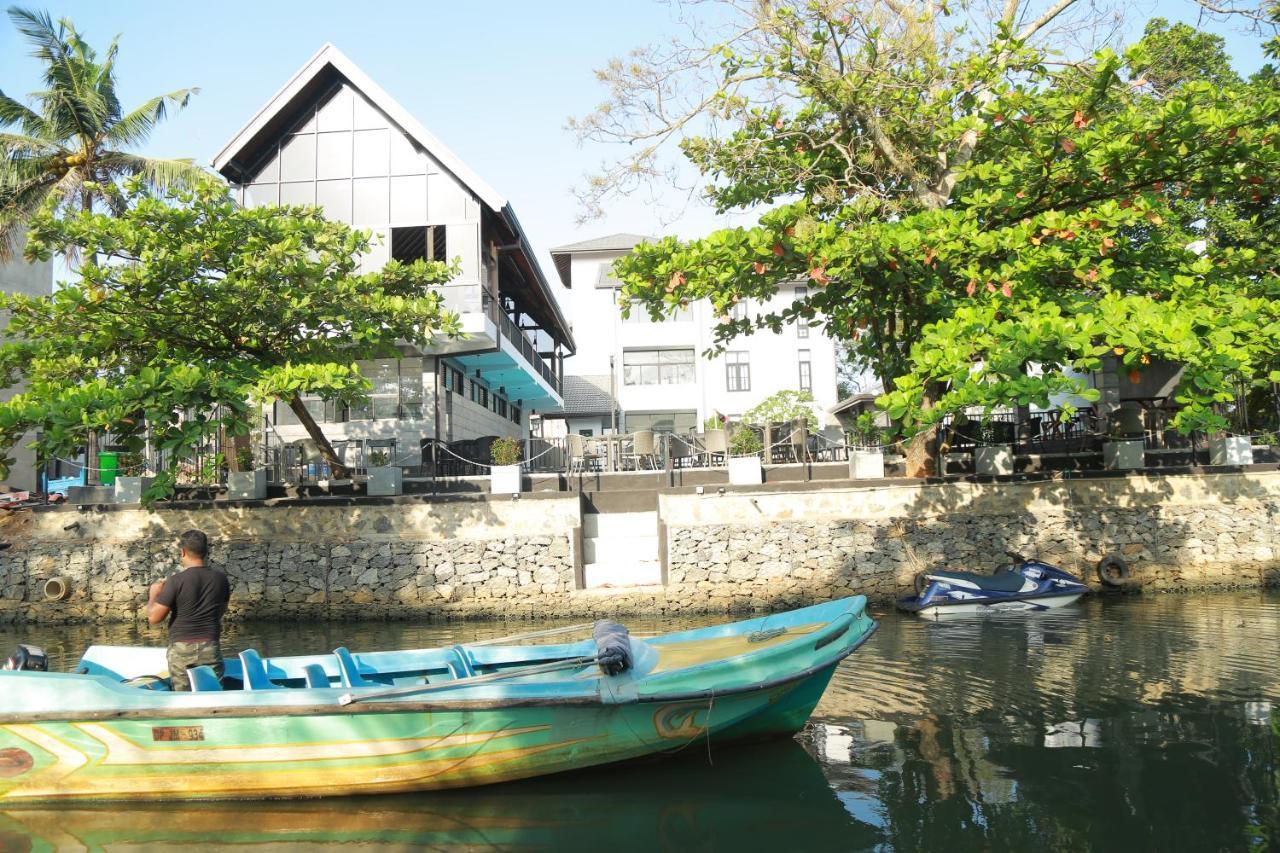 3R Resort Negombo Bagian luar foto